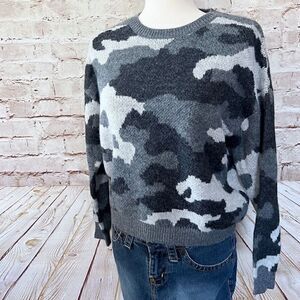 Lucky Brand camouflage sweater  